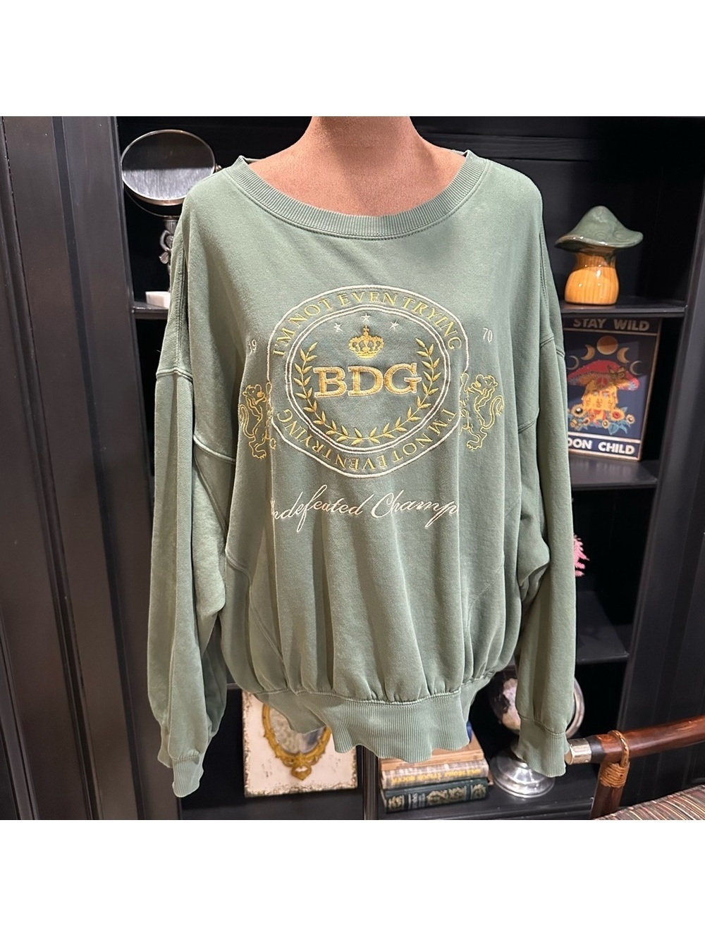 BDG Urban outfitters green sweatshirt size M oversized and slouchy